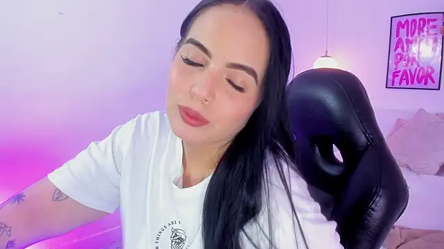 camilaa7 online show from June 29, 7:25 am