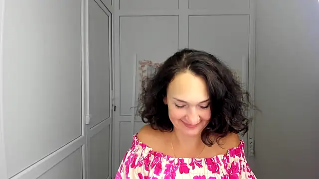 OliviaKateee online show from July 8, 12:20 pm