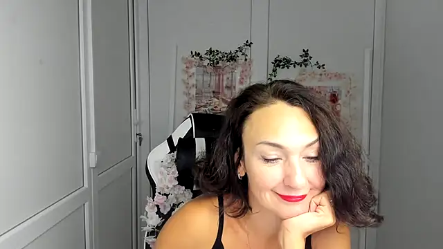 OliviaKateee online show from August 7, 5:53 am