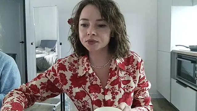 Selenneh online show from July 16, 4:02 pm