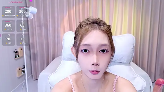 Snapshot of YangYang-0805 chatting on July 1, 5:09 am YangYang-0805 online show from July 1, 5:09 am