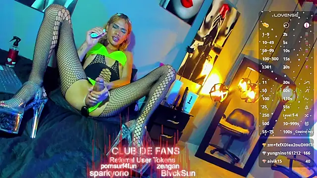 love amor  online show from January 28, 5:22 am