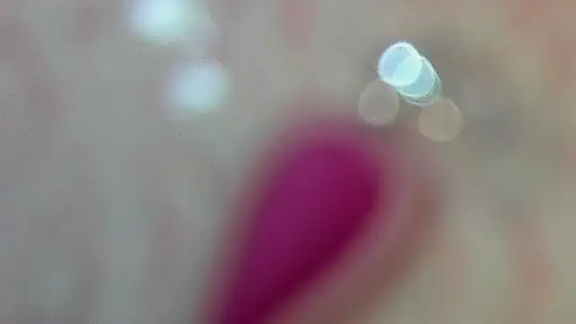 Snapshot of emma_luxx_ chatting on August 4, 11:35 am emma luxx online show from August 4, 11:35 am
