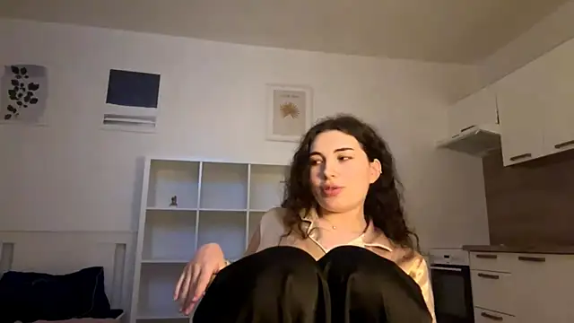 Snapshot of runawyin chatting on July 31, 7:24 pm runawyin online show from July 31, 7:24 pm