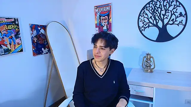 Snapshot of fox_white_ chatting on June 23, 7:12 pm fox white online show from June 23, 7:12 pm