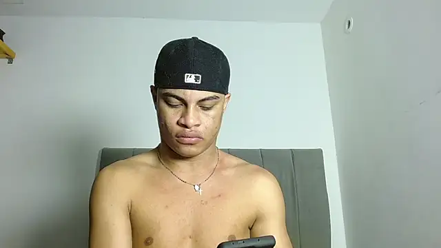 Jose And Daniel online show from July 10, 4:17 am