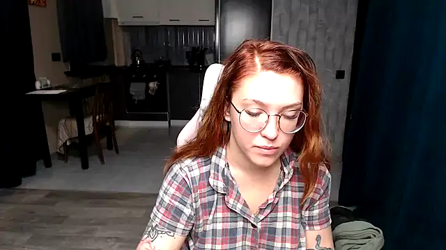 Reginasmilee online show from October 4, 1:14 am