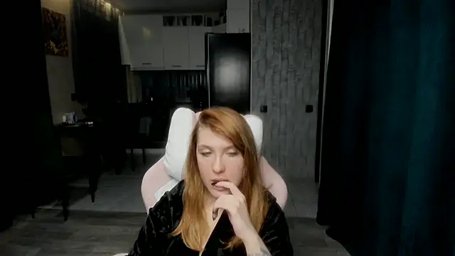 Reginasmilee online show from November 27, 3:03 pm