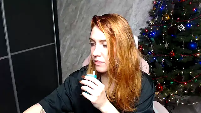 Reginasmilee online show from December 19, 11:39 am