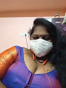 yalini1431 online show from July 18, 8:12 pm