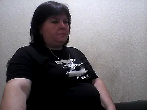 HannahAna39 online show from June 25, 8:30 am