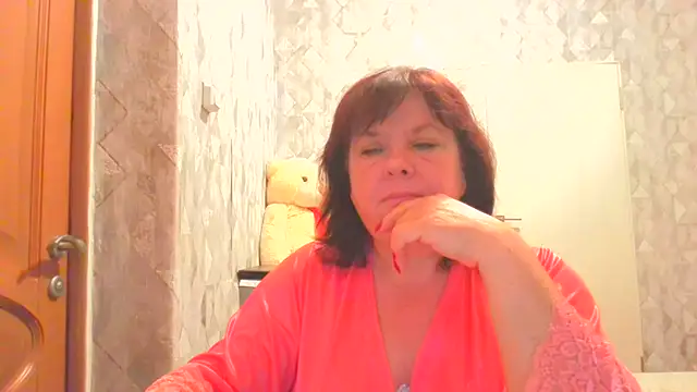 HannahAna39 online show from July 21, 8:33 pm