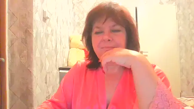 HannahAna39 online show from August 1, 7:24 pm