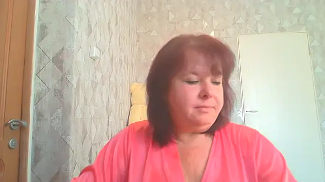 HannahAna39 online show from August 4, 5:10 am