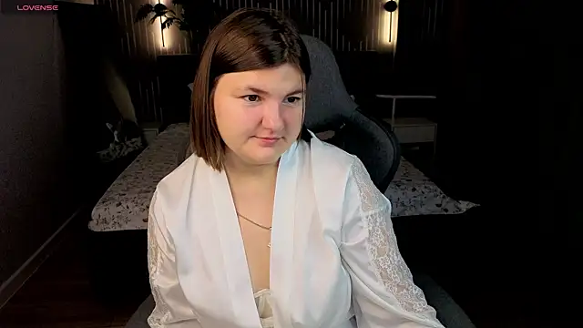 Snapshot of KittyLiikk chatting on July 15, 1:00 am KittyLiikk online show from July 15, 1:00 am