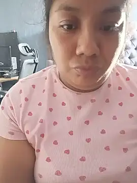 Emy1242 online show from June 26, 10:25 pm