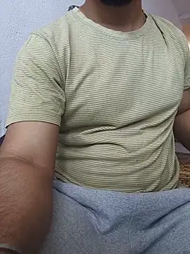 Snapshot of 8inch_hunk19 chatting on July 1, 6:04 am 8inch hunk19 online show from July 1, 6:04 am