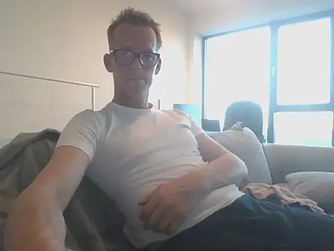 Snapshot of mtb6511 chatting on July 2, 7:42 pm mtb6511 online show from July 2, 7:42 pm