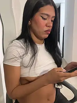 moodbrillante online show from June 26, 4:33 pm