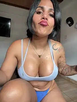 chiquiscaro online show from July 31, 1:54 pm