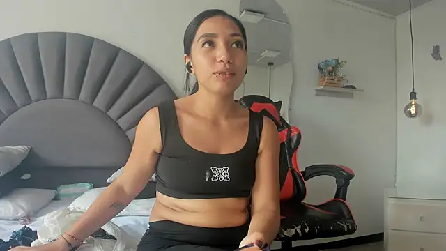 VioletR osse online show from August 2, 2:37 pm