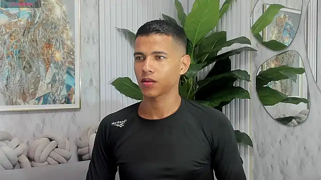 Noah sexhotty online show from August 1, 3:17 am