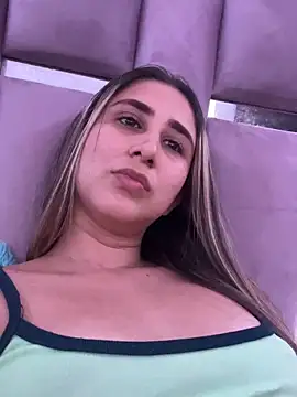 Antonellaafendi online show from June 27, 3:44 am
