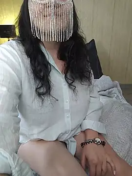 LunaSkyGlow online show from July 15, 10:09 am