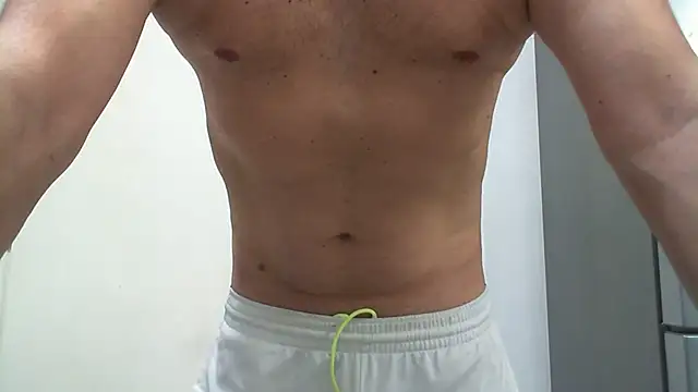 Snapshot of realhompa chatting on June 29, 12:06 am realhompa online show from June 29, 12:06 am