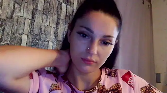 Snapshot of Eda_kiss chatting on June 28, 3:18 pm Eda kiss online show from June 28, 3:18 pm