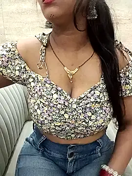 Snapshot of Notty_Bhabhi chatting on July 1, 9:11 am Notty Bhabhi online show from July 1, 9:11 am