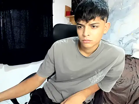 Snapshot of slim_dirtyxx1 chatting on July 2, 8:04 pm slim dirtyxx1 online show from July 2, 8:04 pm