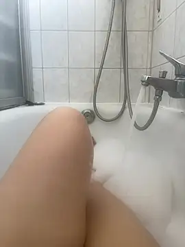 mervehottie online show from July 2, 4:35 pm