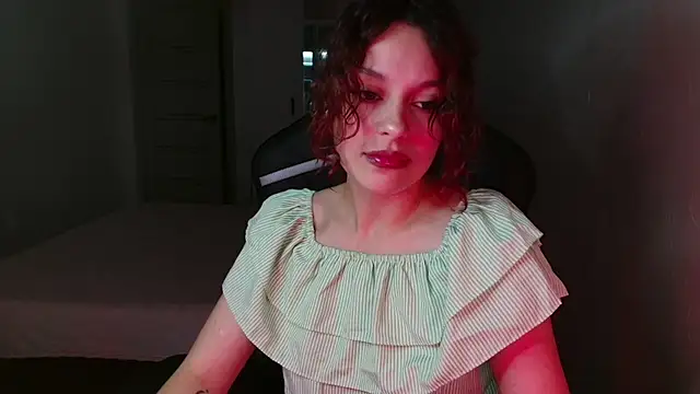 Mia Luiza online show from July 16, 7:20 pm