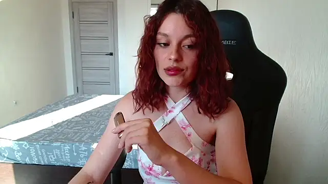 Mia Luiza online show from July 23, 3:32 pm