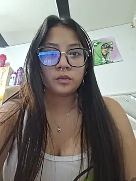Snapshot of Is_luxury chatting on July 2, 7:14 am Is luxury online show from July 2, 7:14 am