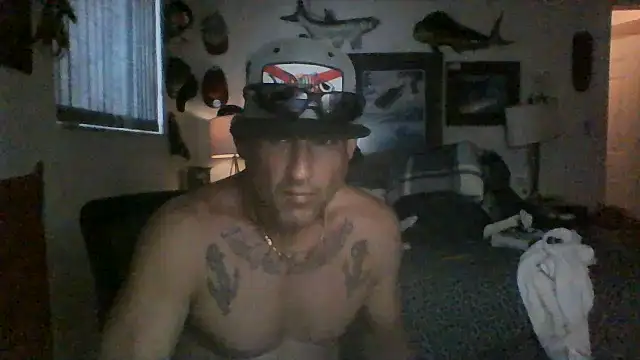 Snapshot of Reelg21 chatting on July 15, 10:59 pm Reelg21 online show from July 15, 10:59 pm