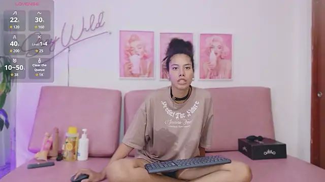 Hayana Velvet online show from July 23, 2:26 pm