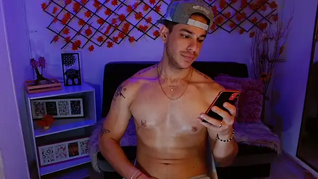  Juan023  online show from July 7, 6:47 am