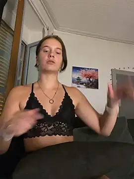 Eleaoff online show from July 8, 9:52 pm