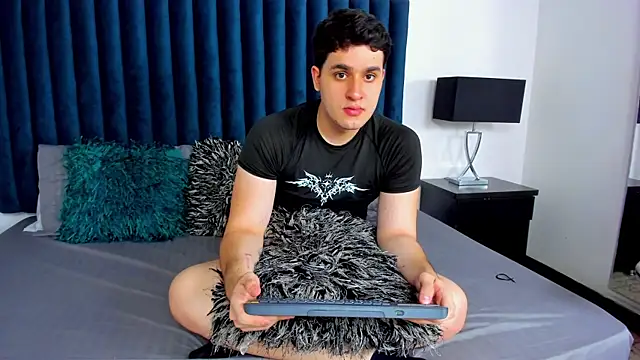 Sam Roos online show from July 8, 7:29 pm