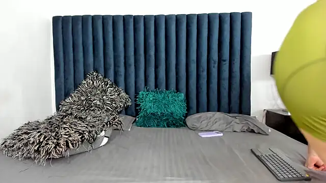 Sam Roos online show from July 9, 7:29 pm