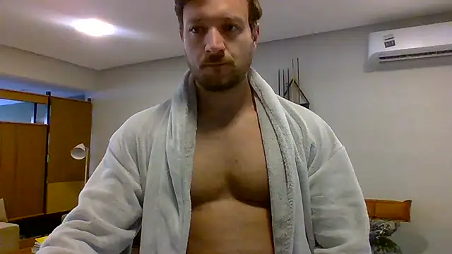 Snapshot of Mrgray28 chatting on July 7, 8:02 pm Mrgray28 online show from July 7, 8:02 pm