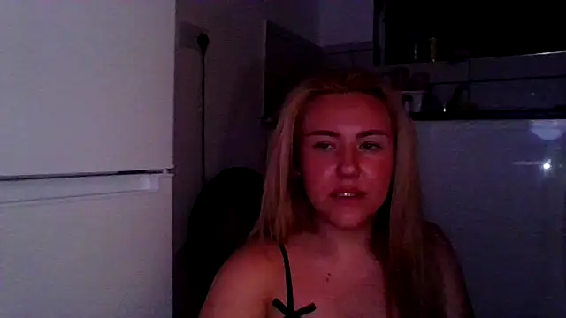 MaddyCherryX online show from July 2, 11:22 pm