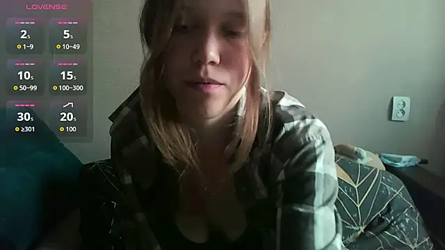 Snapshot of huba_boobies chatting on July 14, 2:38 am huba boobies online show from July 14, 2:38 am
