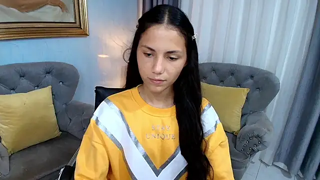little flame18 online show from July 11, 8:33 pm
