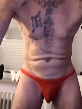 Snapshot of geill2701 chatting on July 5, 7:32 pm geill2701 online show from July 5, 7:32 pm