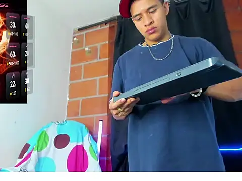 Liam  jacob online show from July 6, 10:12 pm