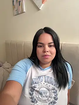 AliceStarshine online show from June 18, 6:23 pm