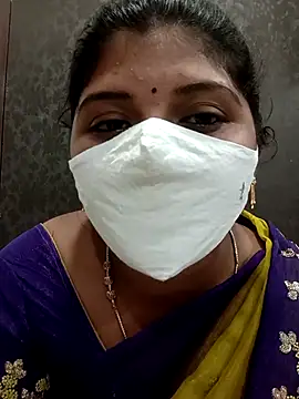 Snapshot of Roja_sexy chatting on July 5, 8:43 am Roja sexy online show from July 5, 8:43 am